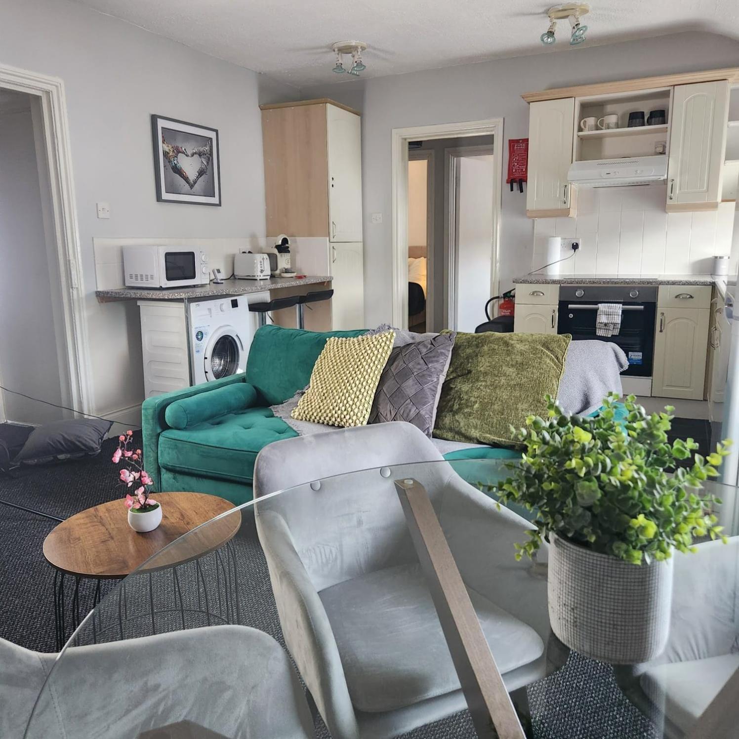 Cottage Style 2 Bedroom Apt In City, Near Utilita Arena & Free Parking Birmingham Esterno foto