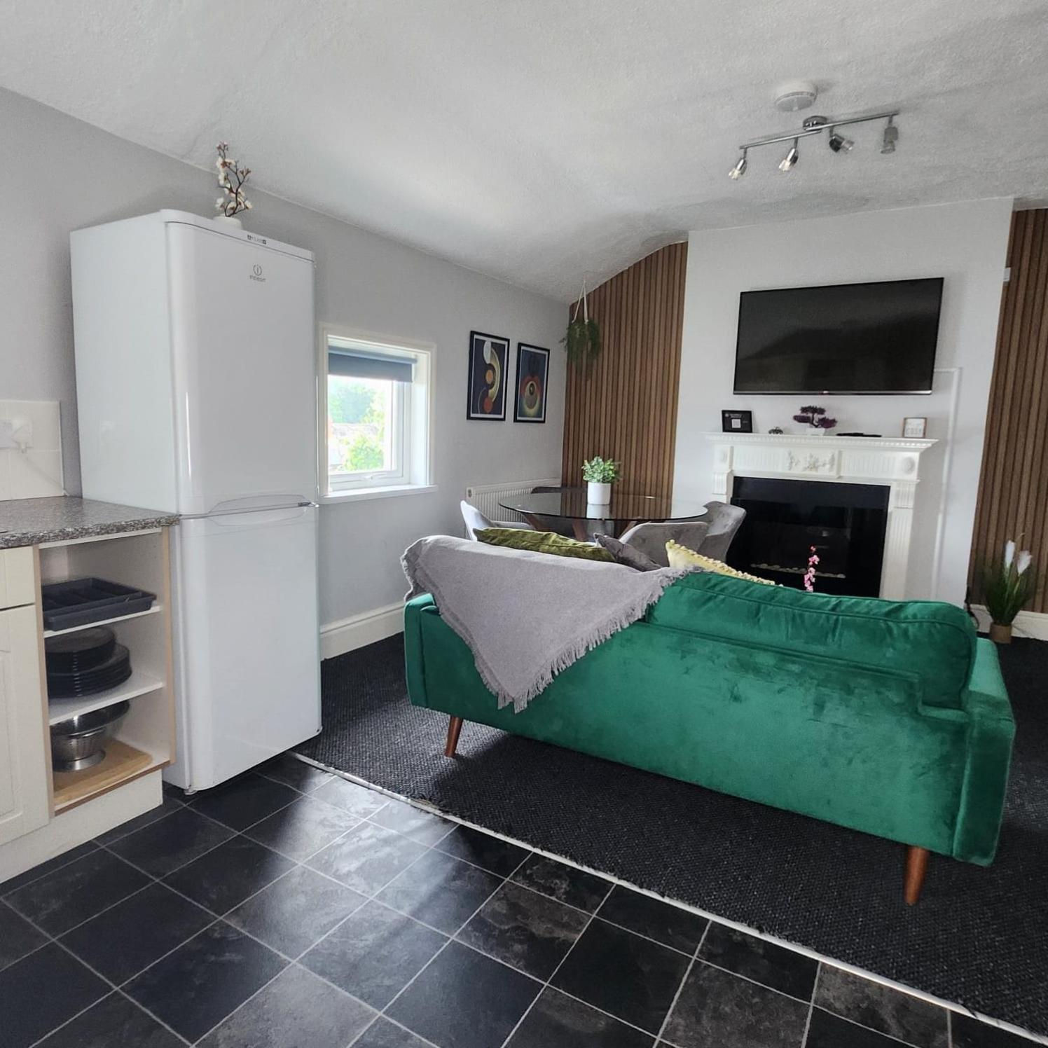 Cottage Style 2 Bedroom Apt In City, Near Utilita Arena & Free Parking Birmingham Esterno foto