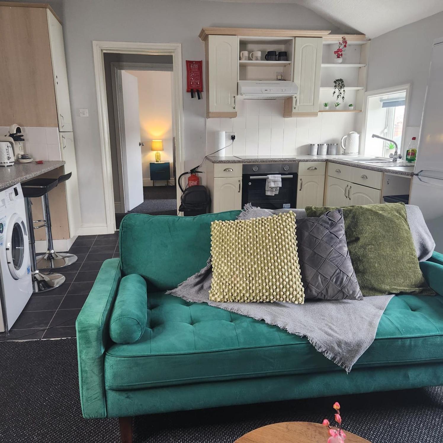 Cottage Style 2 Bedroom Apt In City, Near Utilita Arena & Free Parking Birmingham Esterno foto