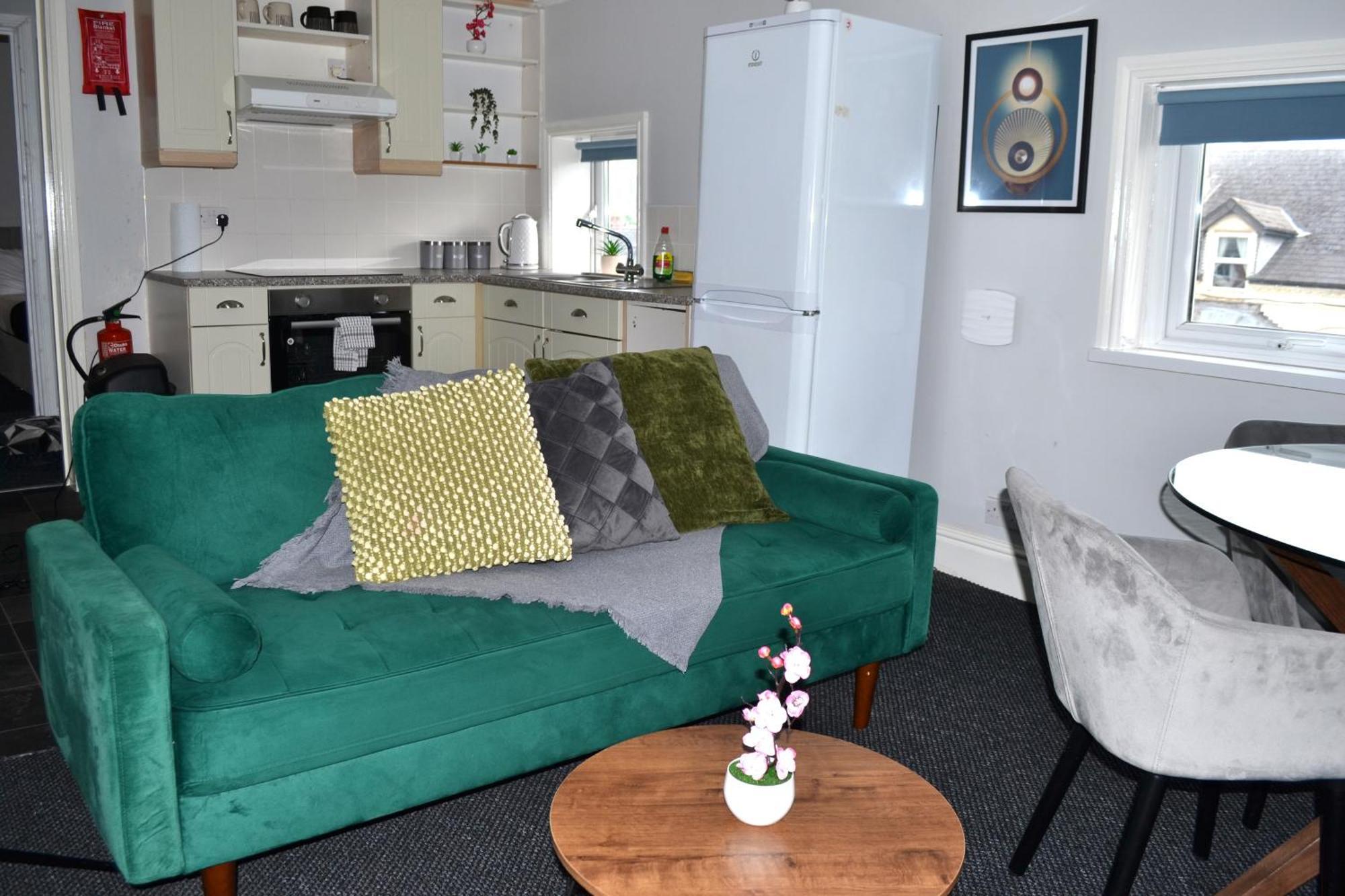 Cottage Style 2 Bedroom Apt In City, Near Utilita Arena & Free Parking Birmingham Esterno foto