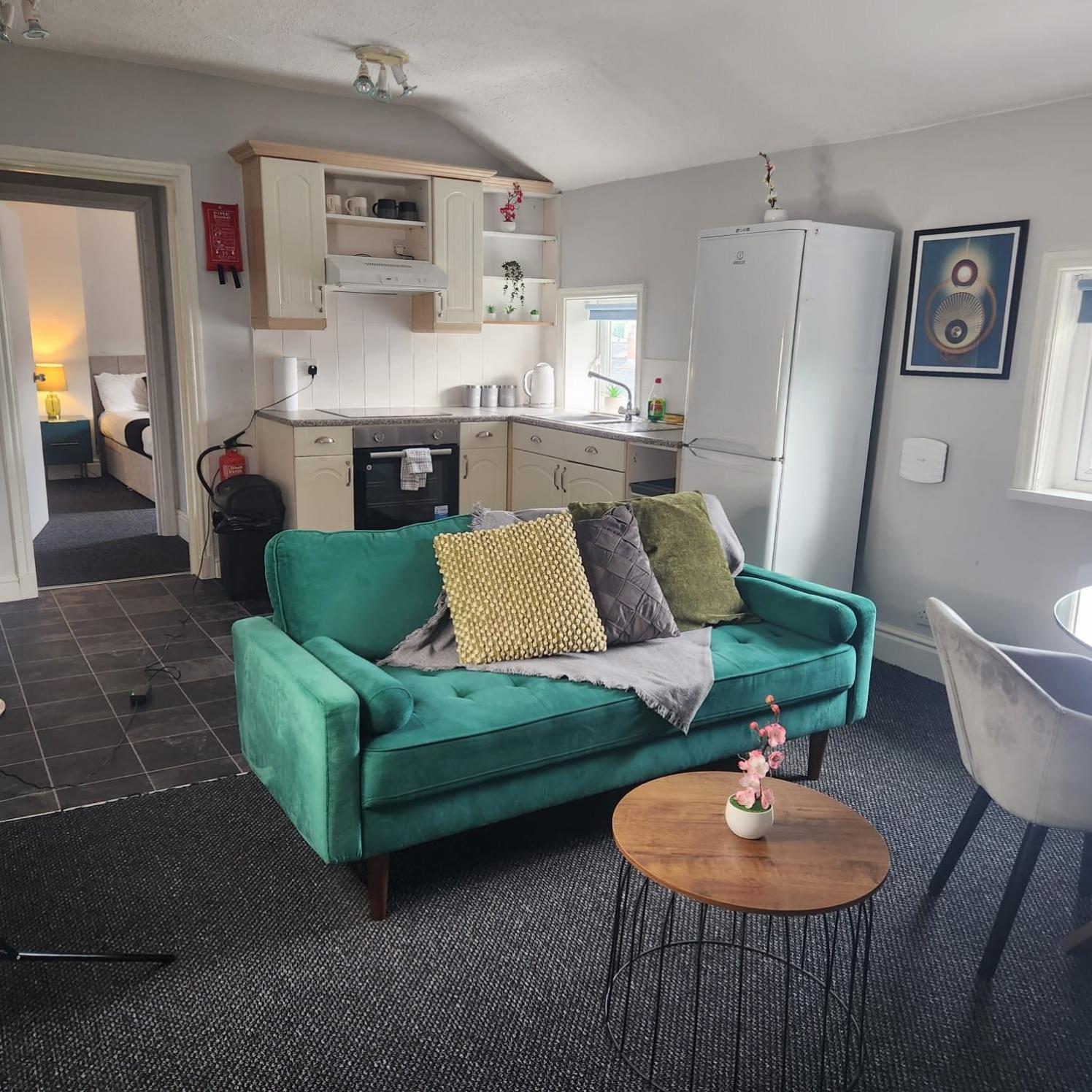Cottage Style 2 Bedroom Apt In City, Near Utilita Arena & Free Parking Birmingham Esterno foto