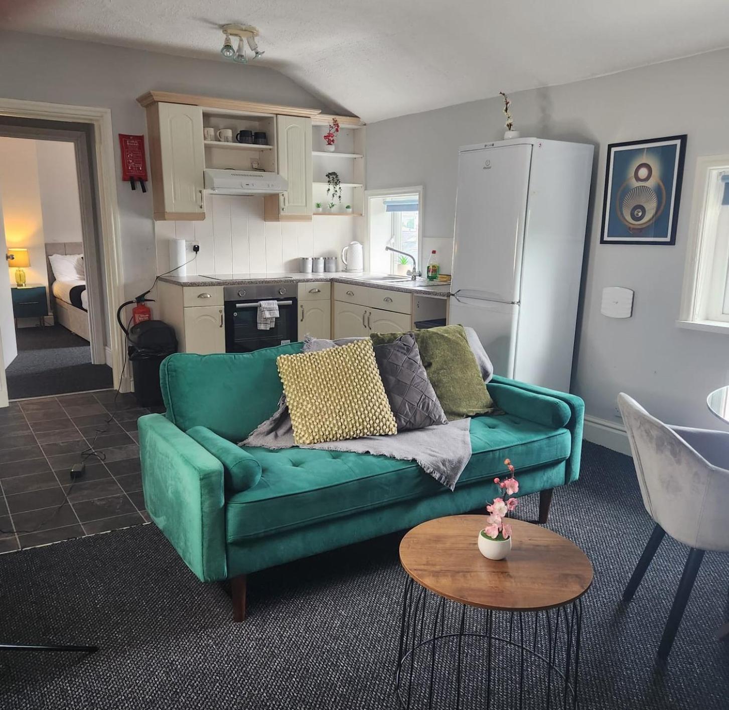Cottage Style 2 Bedroom Apt In City, Near Utilita Arena & Free Parking Birmingham Esterno foto